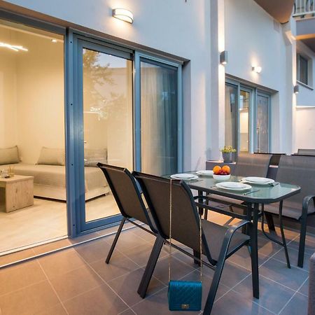 Mr & Mrs K Lofts Apartment Potos Exterior foto