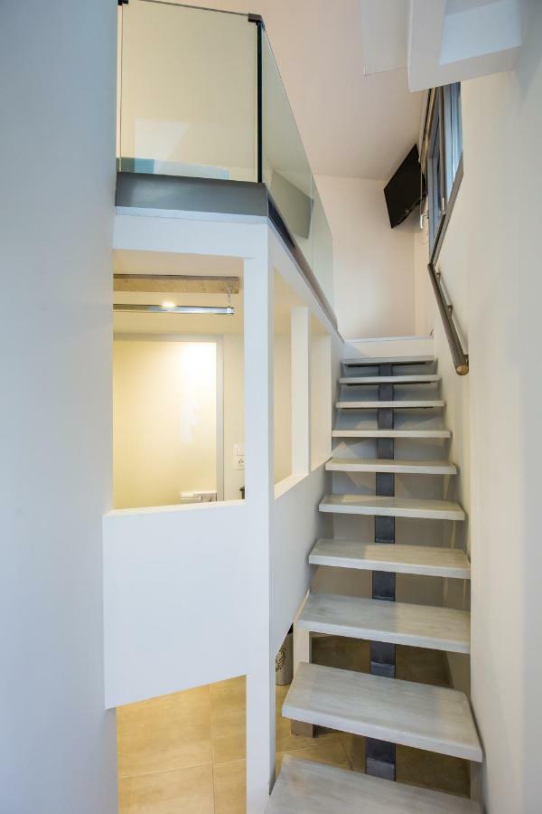 Mr & Mrs K Lofts Apartment Potos Exterior foto