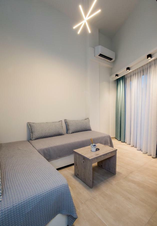 Mr & Mrs K Lofts Apartment Potos Exterior foto
